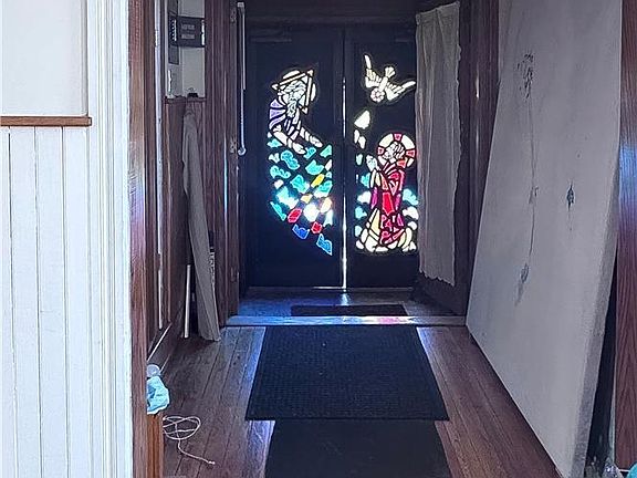 4th image of 608 McKinley St