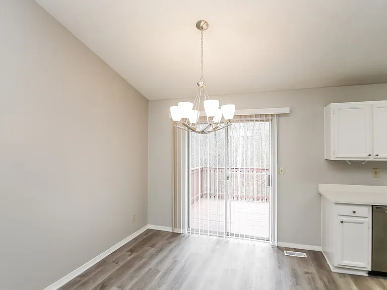 6018 Valley Trails Ct — Photo 5