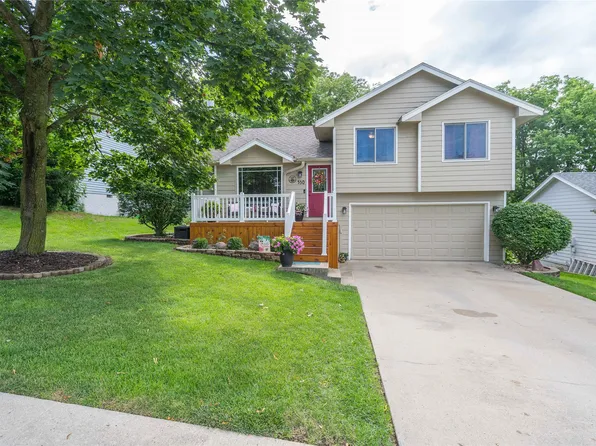 530 N 9th St, Carlisle, IA 50047