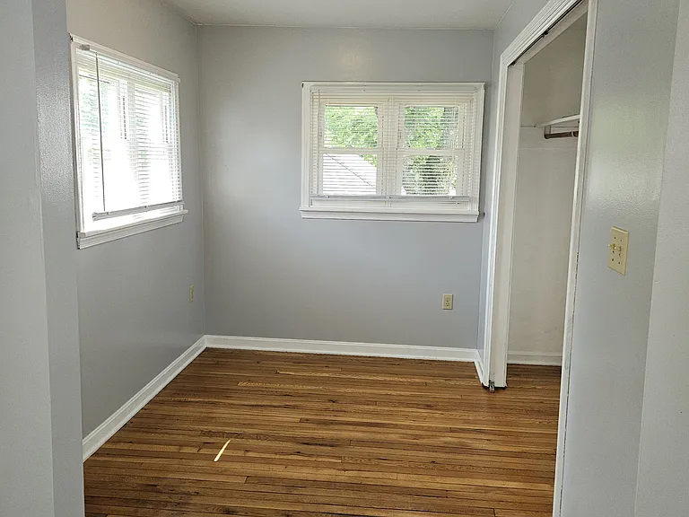 208 E Main St — Photo 25