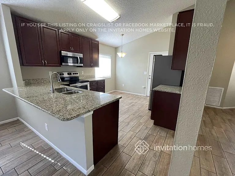 1517 Chepacket St — Photo 5