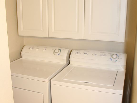 Washer & Dryer included