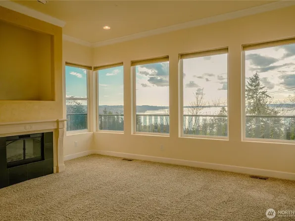 1204 S 273rd Pl, Des Moines, WA 98198