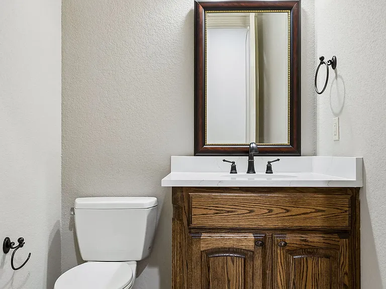 2101 Miracle Point Dr — Photo 12