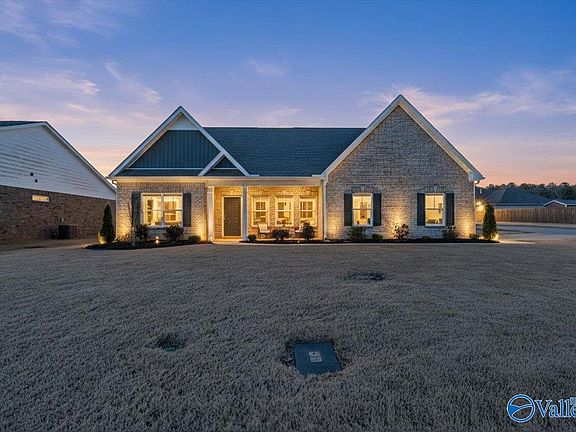 2nd image of 13947 Hickory Brook Rd