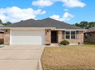 3866 Sandspur Ln, Pensacola, FL 32506