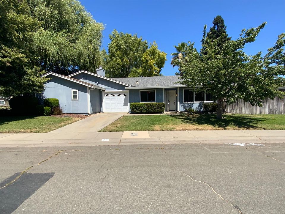1st image of 74 Hidden Cove Cir