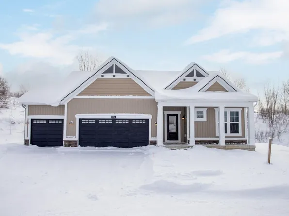1124 Haven Ct, Byron Center, MI 49315