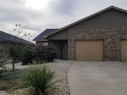 709 Circle Diamond Ln #A Photo 1