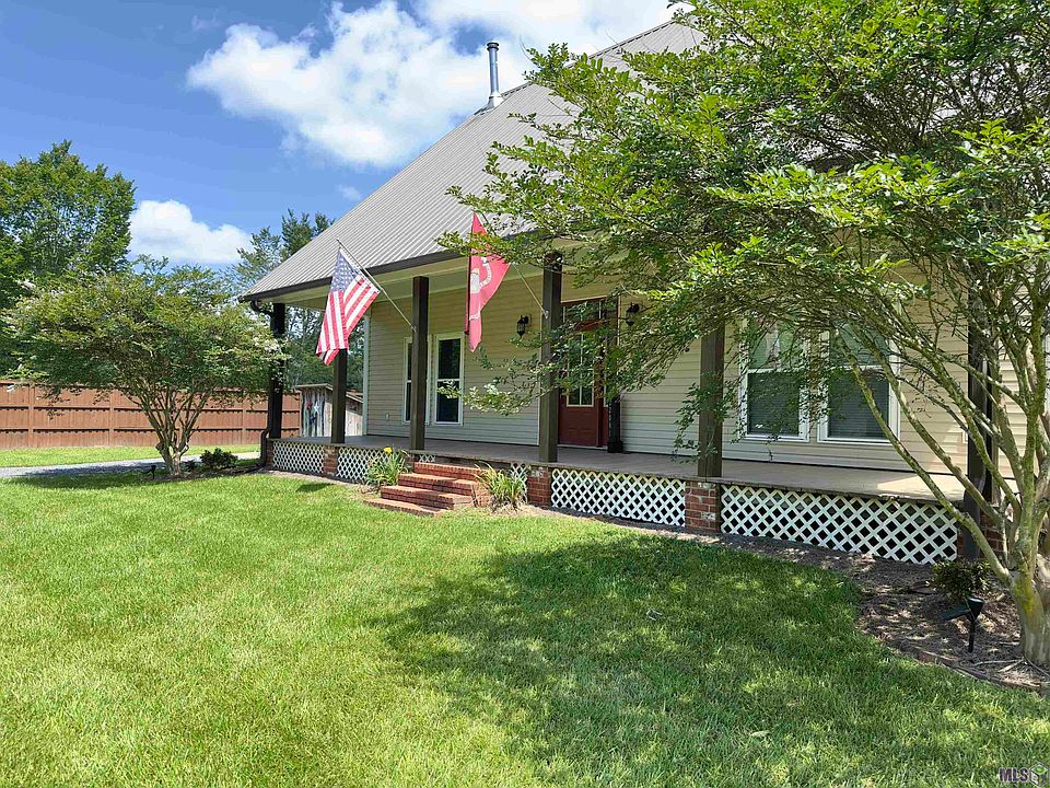 1st image of 22041 Kristi Ln