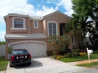 1008 SW 104th Way, Pembroke Pines, FL 33025
