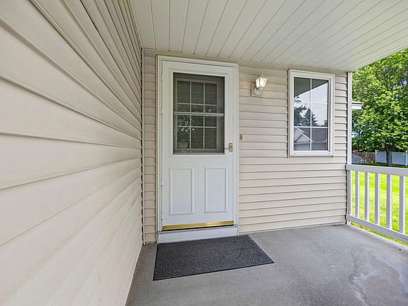 4th image of 2865 117th Ave NW