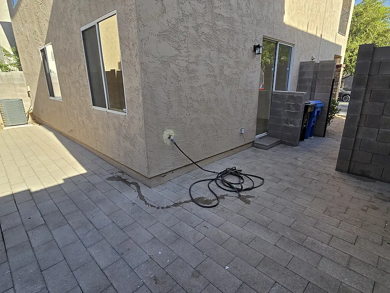 6622 W Polk St — Photo 22