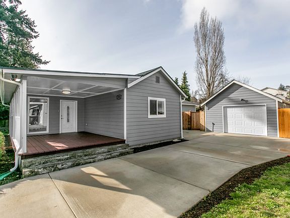 2nd image of 2936 38th Ave NE