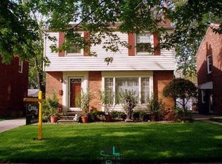 5237 Hillcrest St, Grosse Pointe, MI 48236