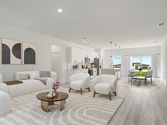 5th image of 15984 SW 35th Court Rd