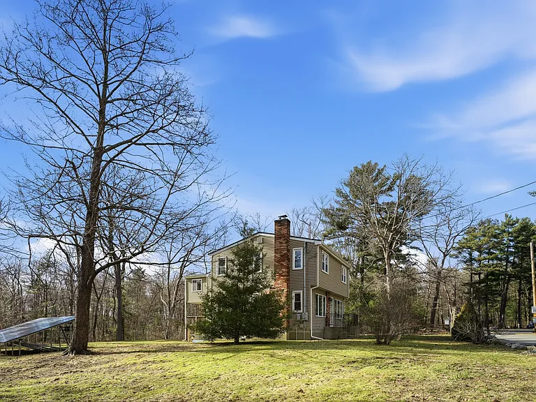 724 Linwood St — Photo 24