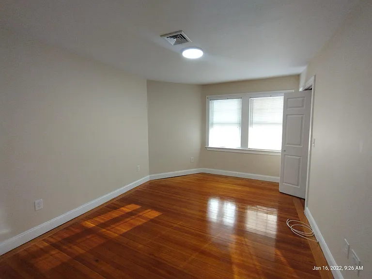 62 Washington St — Photo 9