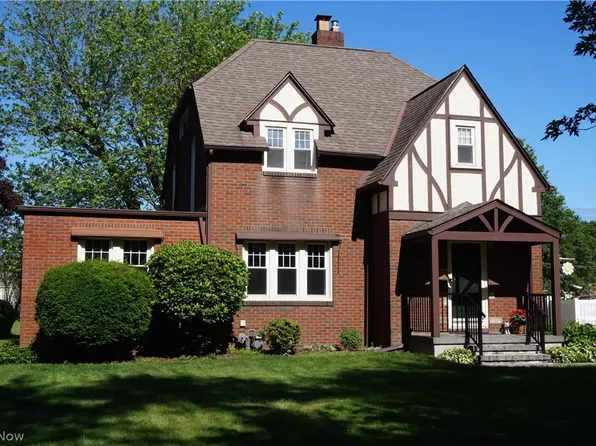 3312 Lincoln Dr, Ashtabula, OH 44004