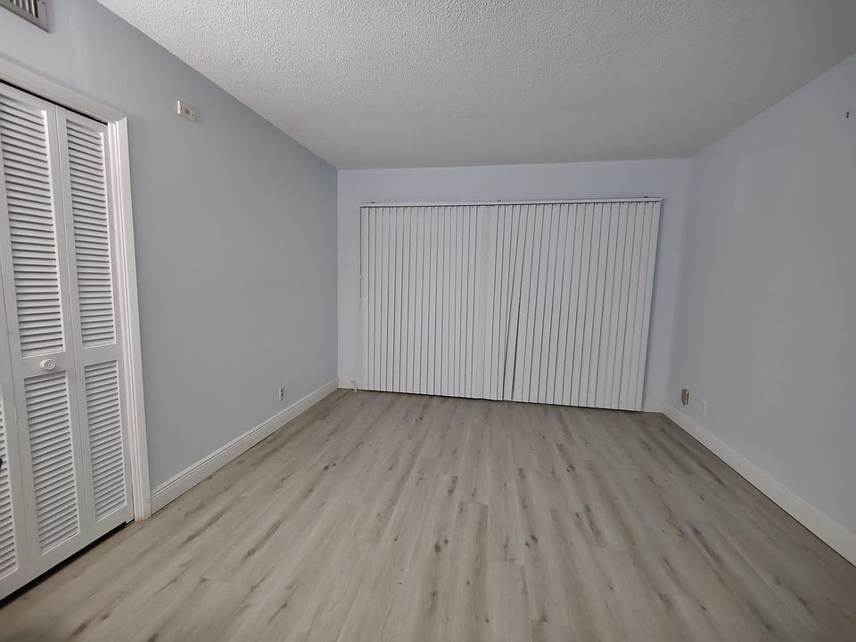 bedroom1