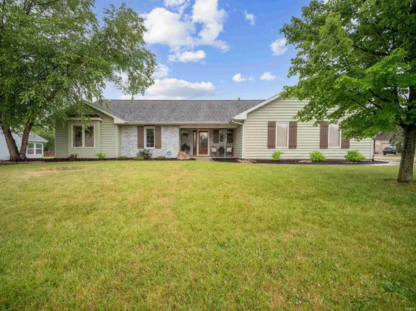 11706 Champagne Ct, Fort Wayne, IN 46845