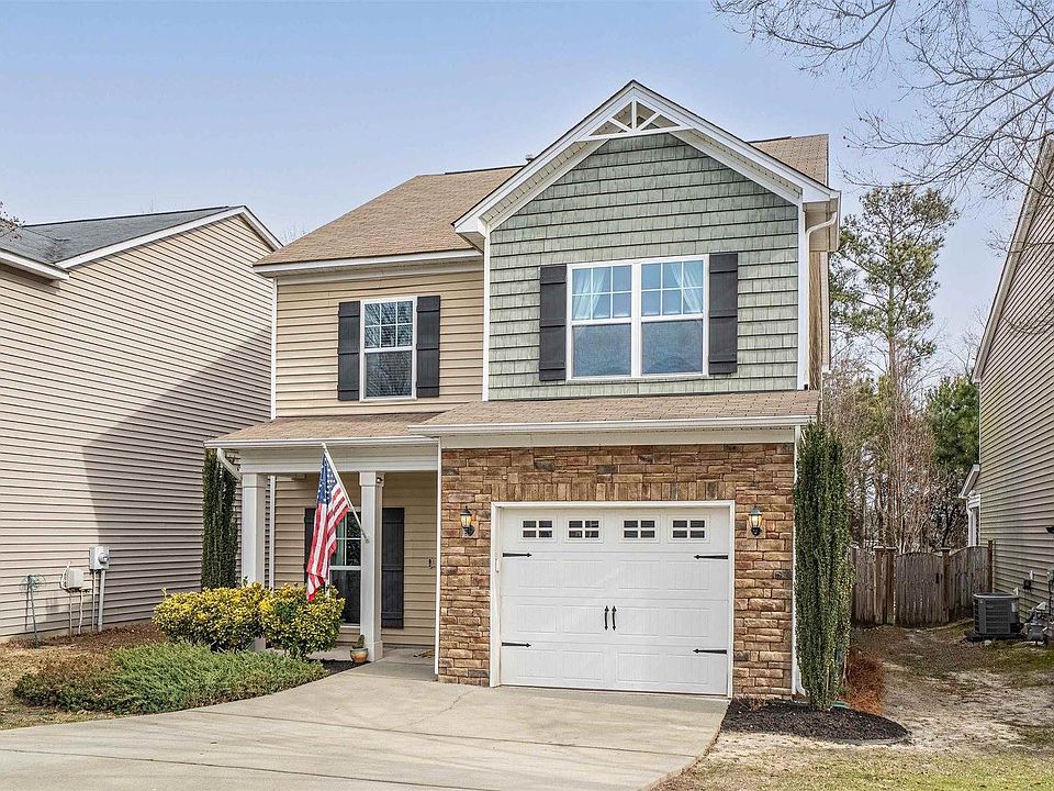 1st image of 825 Scarlet Leaf Ln