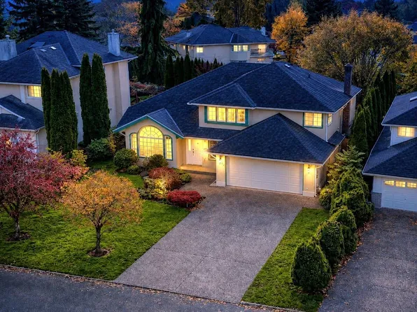 14906 83a Ave, Surrey, BC V3S 7S1