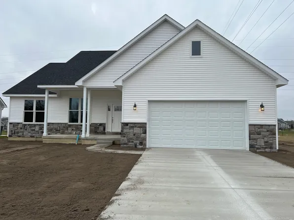 5189 June Dr, Almont, MI 48003