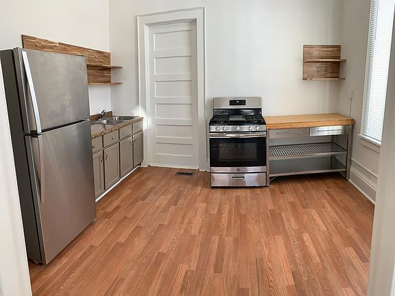 2nd image of 698 Wilson Ave APT 1