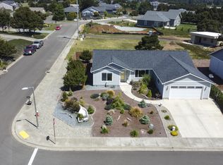 680 Spyglass Dr, Bandon, OR 97411