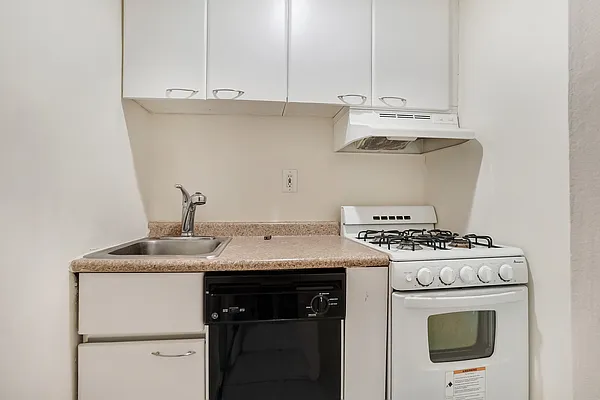 Rented by Compass | media 3