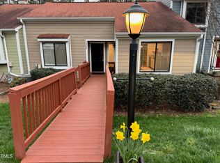 5936 Whitebud Dr, Raleigh, NC 27609