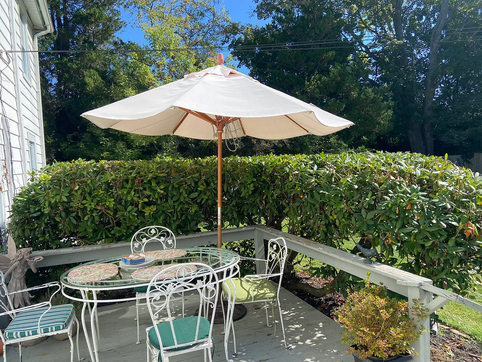 Southampton Village Hideaway — Photo 2