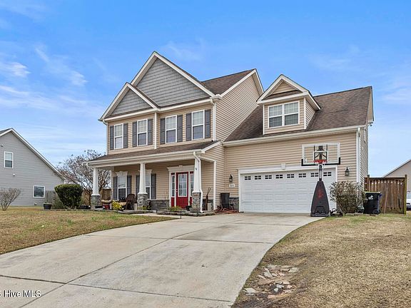 3rd image of 303 Maidstone Drive