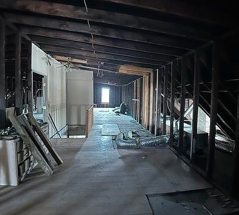 5th image of 7011 Saint Clair Ave