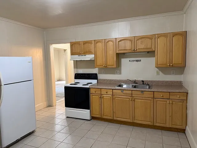 9 A St — Photo 2