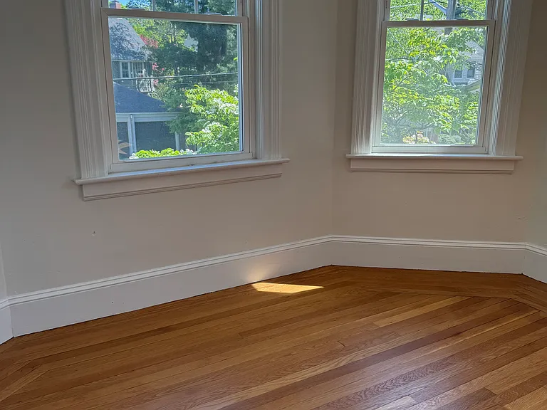 21 Nisbet St #2 — Photo 8