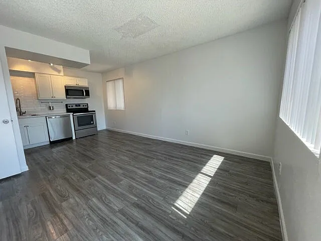 1029 S Wilson St — Photo 17