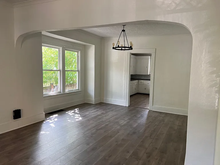 3720 SE Caruthers St — Photo 4