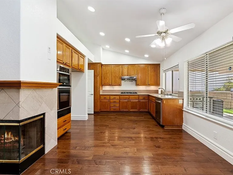 10045 Miracanto Way — Photo 17
