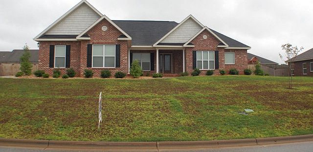 1st image of 115 Flatrock Dr