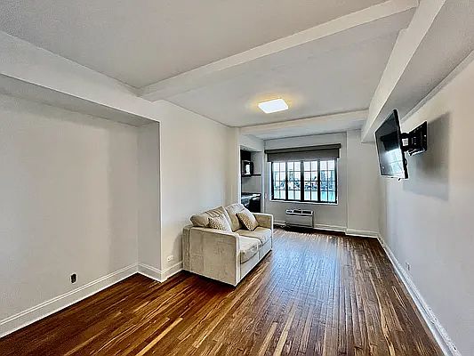 1st image of 5 Tudor City Pl APT 1534