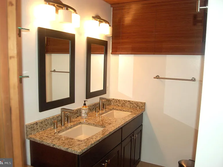 9728 Swift Creek Ct — Photo 63