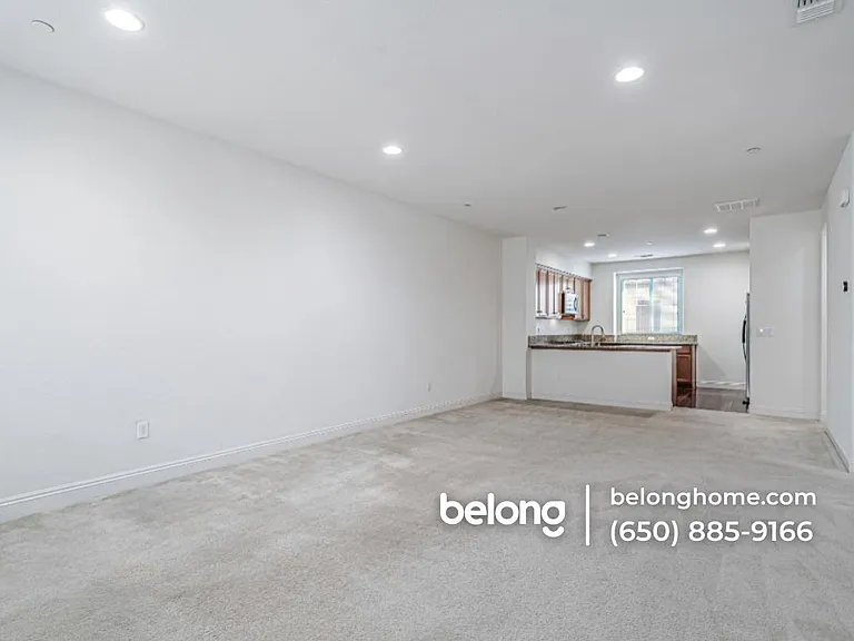 6704 S Mariposa Ln — Photo 10