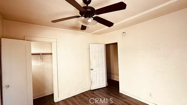 1221 W 59th St — Photo 11