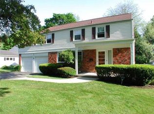 96 Penarrow Rd, Rochester, NY 14618