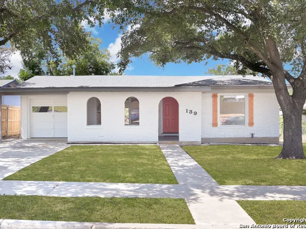 139 Sullivan Dr, San Antonio, TX 78213