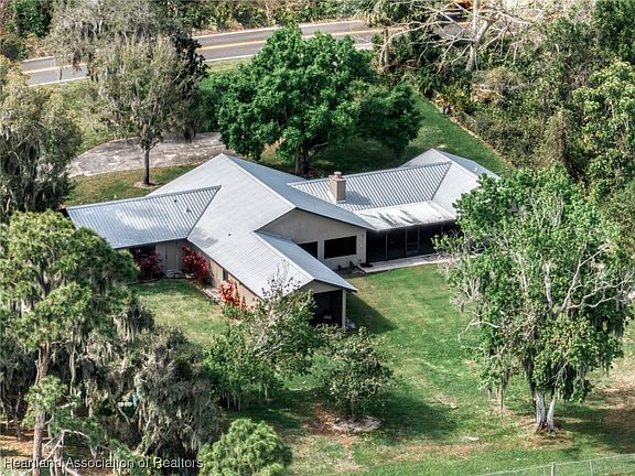 3rd image of 3169 Placid View Dr