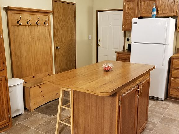 4th image of 8212 Briarwood Dr