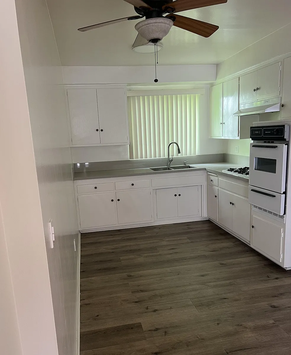 Building Photo - 1124 N Columbus Ave #5